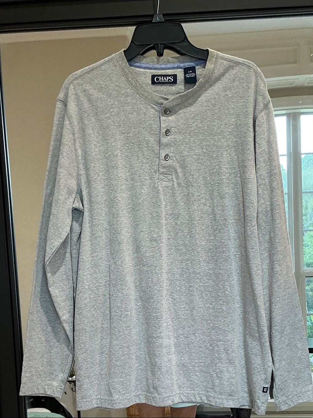 Chaps Men's Light Gray Long-Sleeve Henley